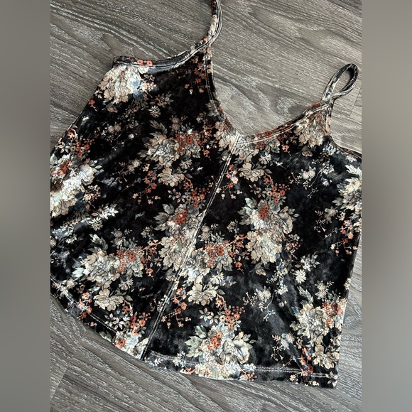 24 Colours - Women’s Velvet Tank Top - Size S - Picture 2 of 5